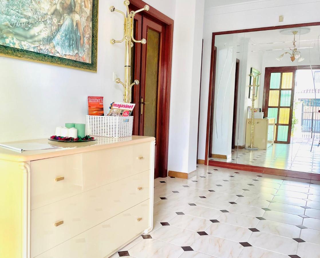 Casa El Paraiso Coin Luaran gambar